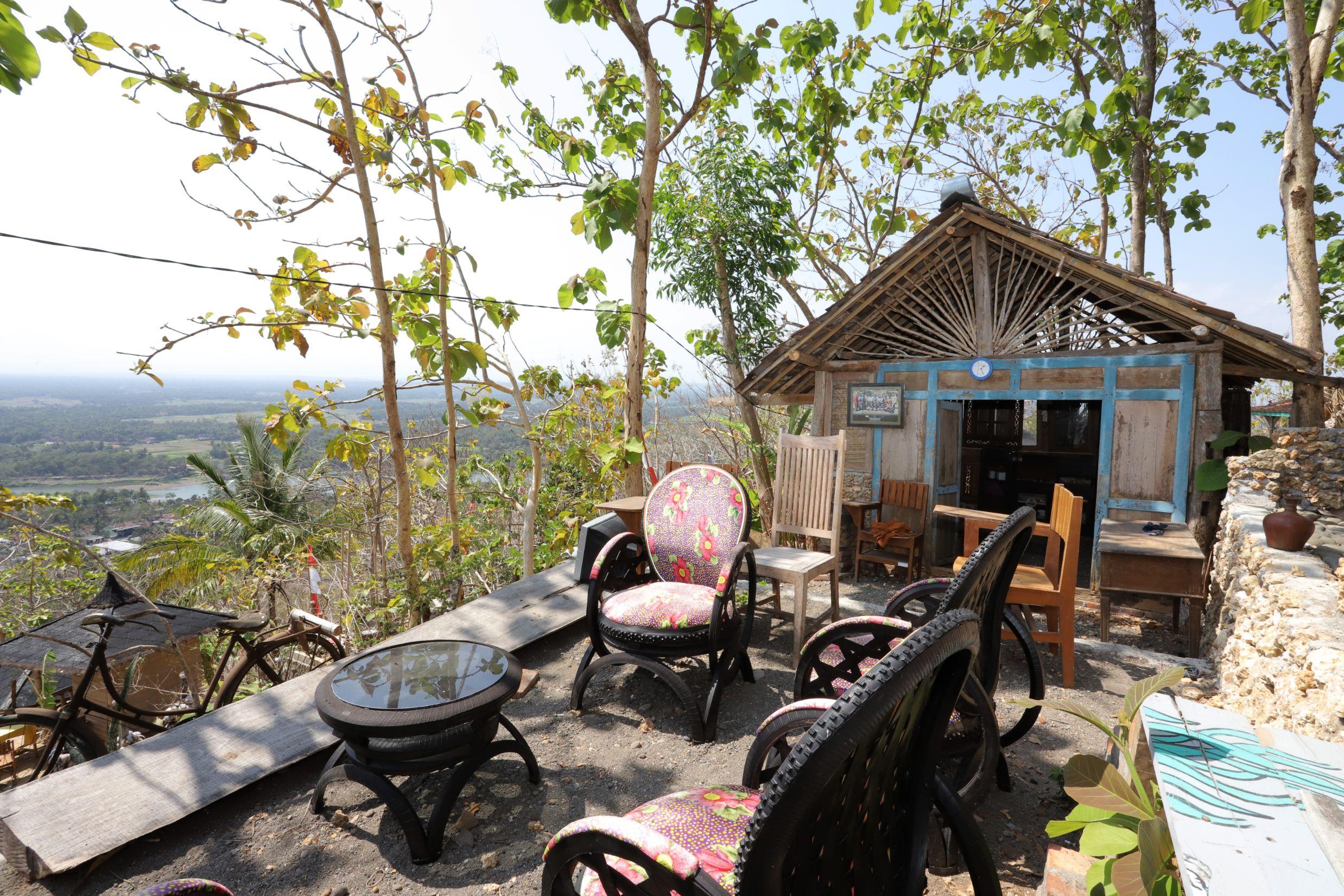Newalaskuliner & Homestaywatulumbung Kretek Exterior photo