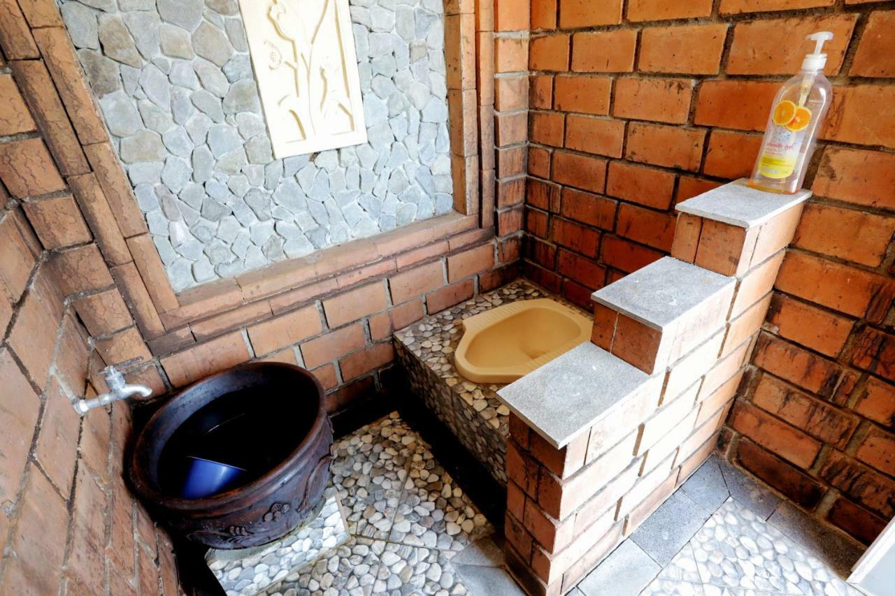 Newalaskuliner & Homestaywatulumbung Kretek Exterior photo